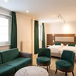 Hotel Ana Liberty, Trademark Collection By Wyndham 3*