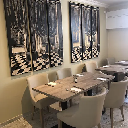 Готель Arthotel Ana Liberty, Trademark Collection By Wyndham 3*
