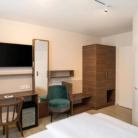 Ana Liberty, Trademark Collection By Wyndham Hotel