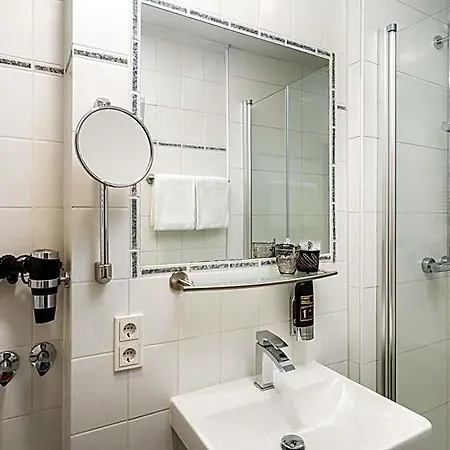 Hotel Arthotel Ana Liberty, Trademark Collection By Wyndham 3*