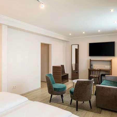 فندق Arthotel Ana Liberty, Trademark Collection By Wyndham 3*
